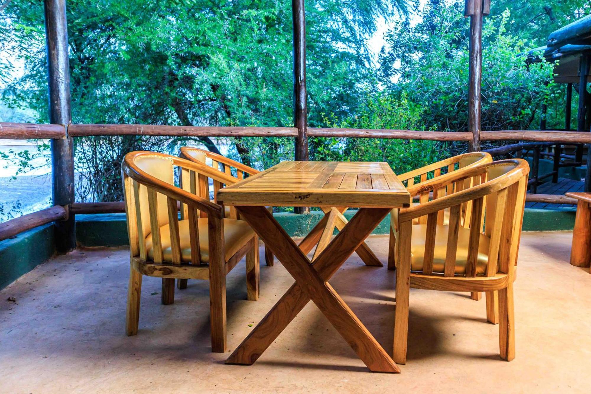 Samburu Elephant Lodge Isiolo Bagian luar foto