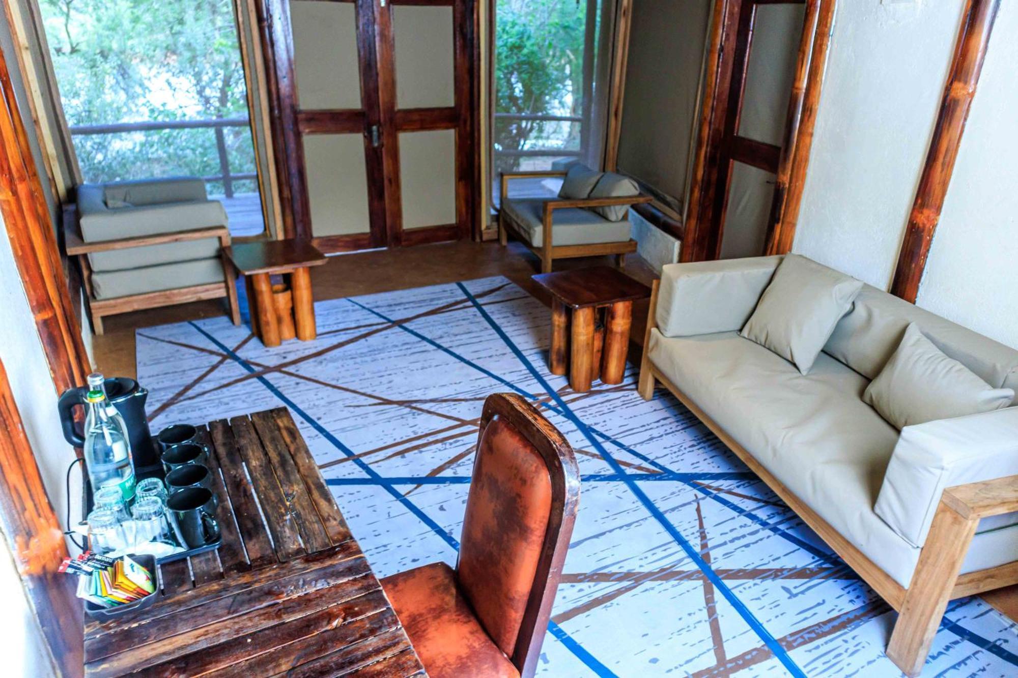 Samburu Elephant Lodge Isiolo Bagian luar foto